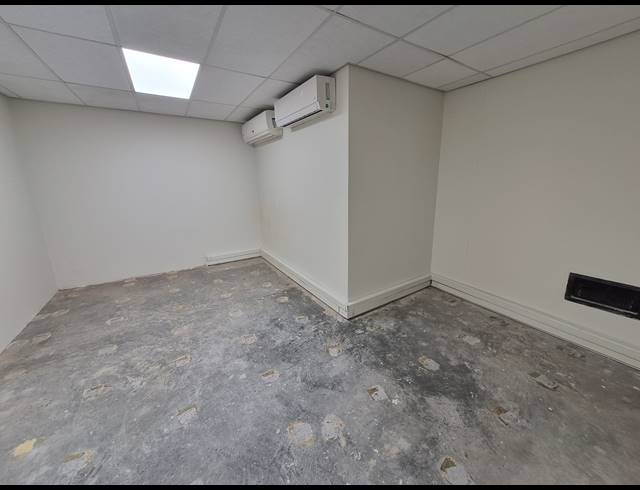 559M² OFFICE TO LET IN WOODMEAD